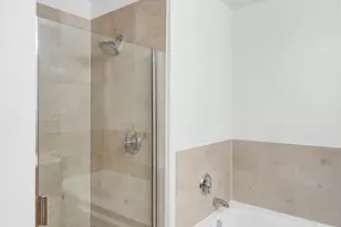 210 S Desplaines St, Chicago, IL 60661 - Photo 19