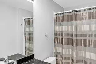 210 S Desplaines St, Chicago, IL 60661 - Photo 25