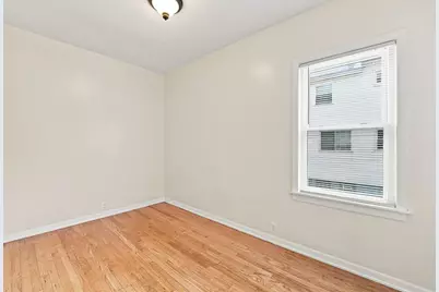 310 E 138th Street, Chicago, IL 60827 - Photo 9