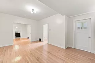 310 E 138th St, Chicago, IL 60827 - Photo 5