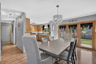 312 Badger Ct, Oswego, IL 60543 - Photo 17