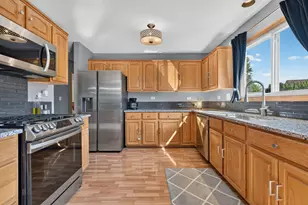 312 Badger Ct, Oswego, IL 60543 - Photo 13