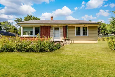 1020 S Fairfield Avenue, Lombard, IL 60148 - Photo 1