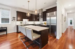 639 W Briar Pl, Chicago, IL 60657 - Photo 5