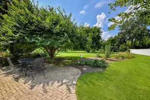 1126 S Edgewood Ave, Lombard, IL 60148 - Photo 15