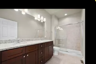 711 Verandah Dr, Hanover Park, IL 60133 - Photo 13