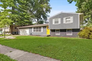 1906 Winchester Dr, Champaign, IL 61821 - Photo 3