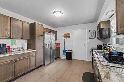 1906 Winchester Drive, Champaign, IL 61821 - Photo 11