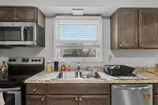 1906 Winchester Dr, Champaign, IL 61821 - Photo 13