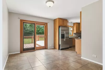 1525 N Patton Avenue, Arlington Heights, IL 60004 - Photo 11