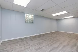 10830 Hastings St, Westchester, IL 60154 - Photo 19
