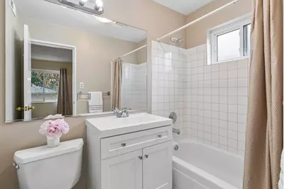 140 Green Bay Road #2, Glencoe, IL 60022 - Photo 7