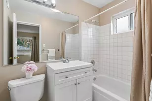 140 Green Bay Rd, Glencoe, IL 60022 - Photo 7