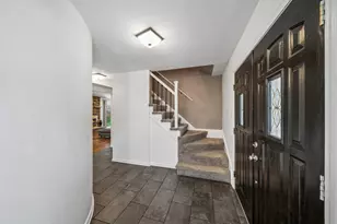 5S671 Buttonwood Ct, Naperville, IL 60540 - Photo 7