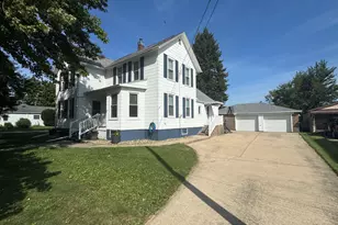 523 E Wells St, Geneseo, IL 61254 - Photo 3