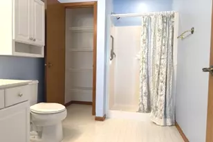 35 S Juniper Dr, North Aurora, IL 60542 - Photo 23