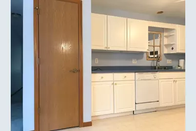 35 S Juniper Drive, North Aurora, IL 60542 - Photo 9