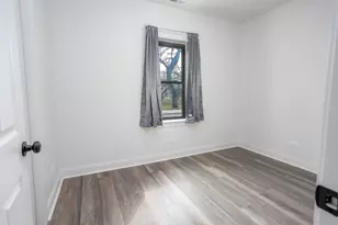 3056 S Keeler Ave, Chicago, IL 60623 - Photo 5