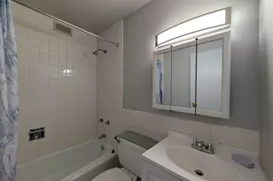 6171 N Sheridan Rd, Chicago, IL 60660 - Photo 9
