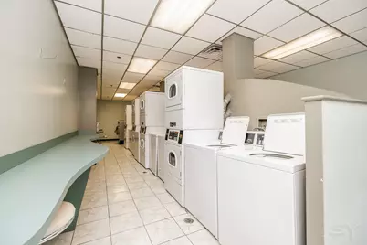 70 W Huron Street #802, Chicago, IL 60654 - Photo 21