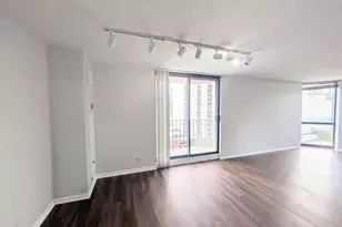 70 W Huron St, Chicago, IL 60654 - Photo 25