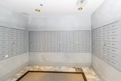 70 W Huron Street #802, Chicago, IL 60654 - Photo 11