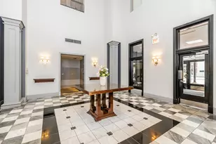 70 W Huron St, Chicago, IL 60654 - Photo 7