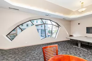 70 W Huron St, Chicago, IL 60654 - Photo 17