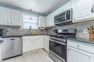 1115 S 3rd Ave, Des Plaines, IL 60016 - Photo 9