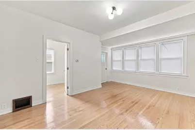 310 E 138th Street, Chicago, IL 60827 - Photo 7