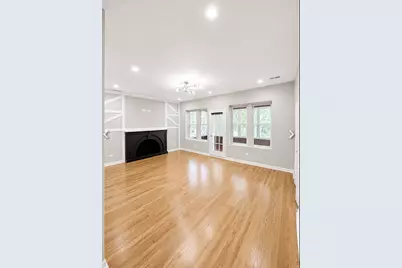 7316 S Calumet Avenue, Chicago, IL 60619 - Photo 3