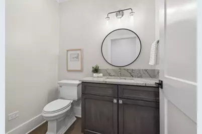 817 N Center Street, Naperville, IL 60563 - Photo 9