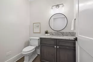 817 N Center St, Naperville, IL 60563 - Photo 9