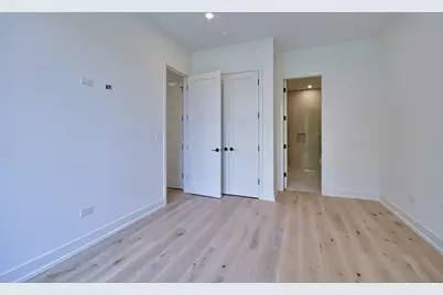 256 Addison Avenue N, Elmhurst, IL 60126 - Photo 5