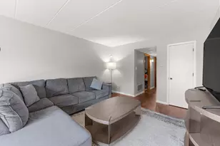 8804 W 140th St, Orland Park, IL 60462 - Photo 5
