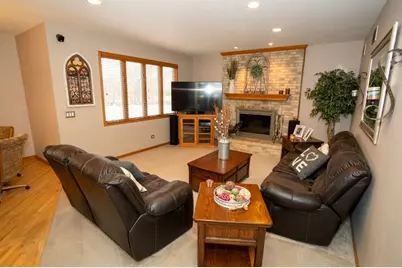 902 Somerset Drive, Carol Stream, IL 60188 - Photo 13
