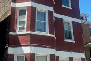 8356 S Mackinaw Ave, Chicago, IL 60617 - Photo 1