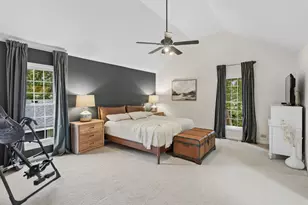 827 Salem Ln, Carpentersville, IL 60110 - Photo 13
