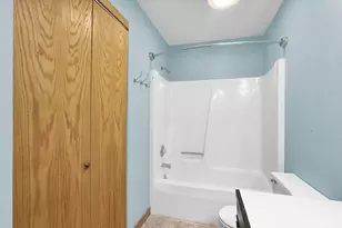403 Clearwater Dr, Champaign, IL 61822 - Photo 25