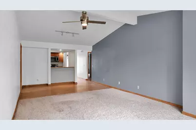 403 Clearwater Drive #403, Champaign, IL 61822 - Photo 7