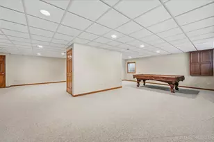 412 Deerfield Dr, Oswego, IL 60543 - Photo 25
