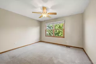412 Deerfield Dr, Oswego, IL 60543 - Photo 21