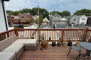 1928 W Barry Ave, Chicago, IL 60657 - Photo 9