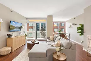 757 N Orleans St, Chicago, IL 60654 - Photo 3