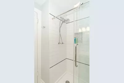 4724 N Sacramento Avenue, Chicago, IL 60625 - Photo 11