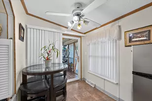 819 S 9th St, Dekalb, IL 60115 - Photo 11