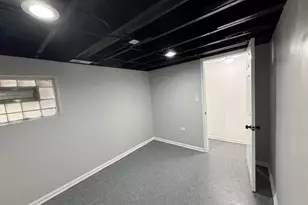 9438 S Wabash Ave, Chicago, IL 60619 - Photo 33