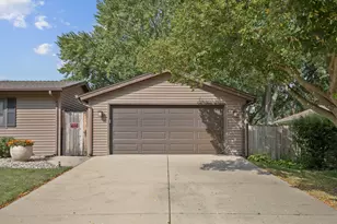 569 Northampton Cir, Elk Grove Village, IL 60007 - Photo 31
