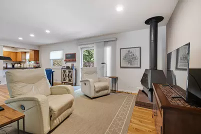 569 Northampton Circle, Elk Grove Village, IL 60007 - Photo 9
