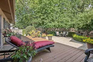 569 Northampton Cir, Elk Grove Village, IL 60007 - Photo 27